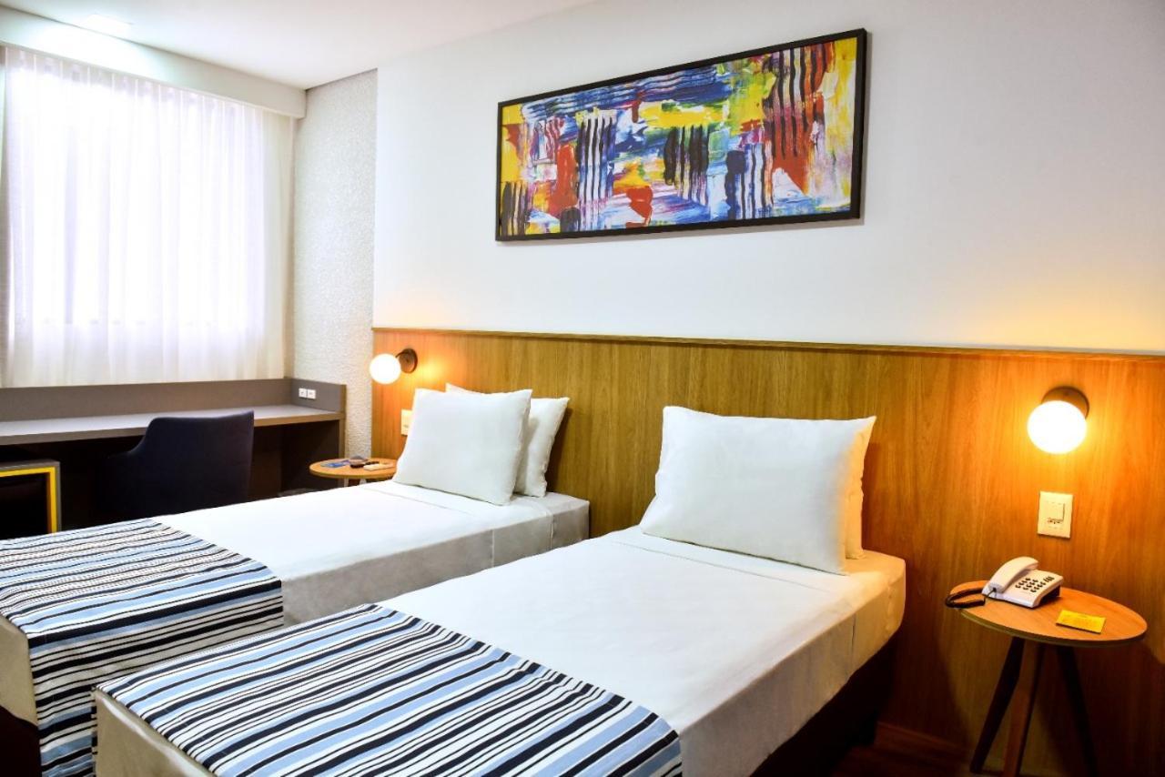 Days Inn By Wyndham Cascavel Cascavel  Exteriör bild
